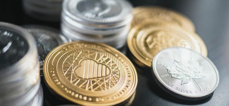Guld og søv mønter
